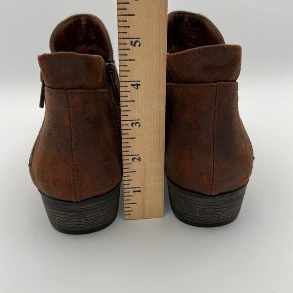 American Rag Aabby brown faux leather ankle boots with zippers size 6M - Picture 4 of 12
